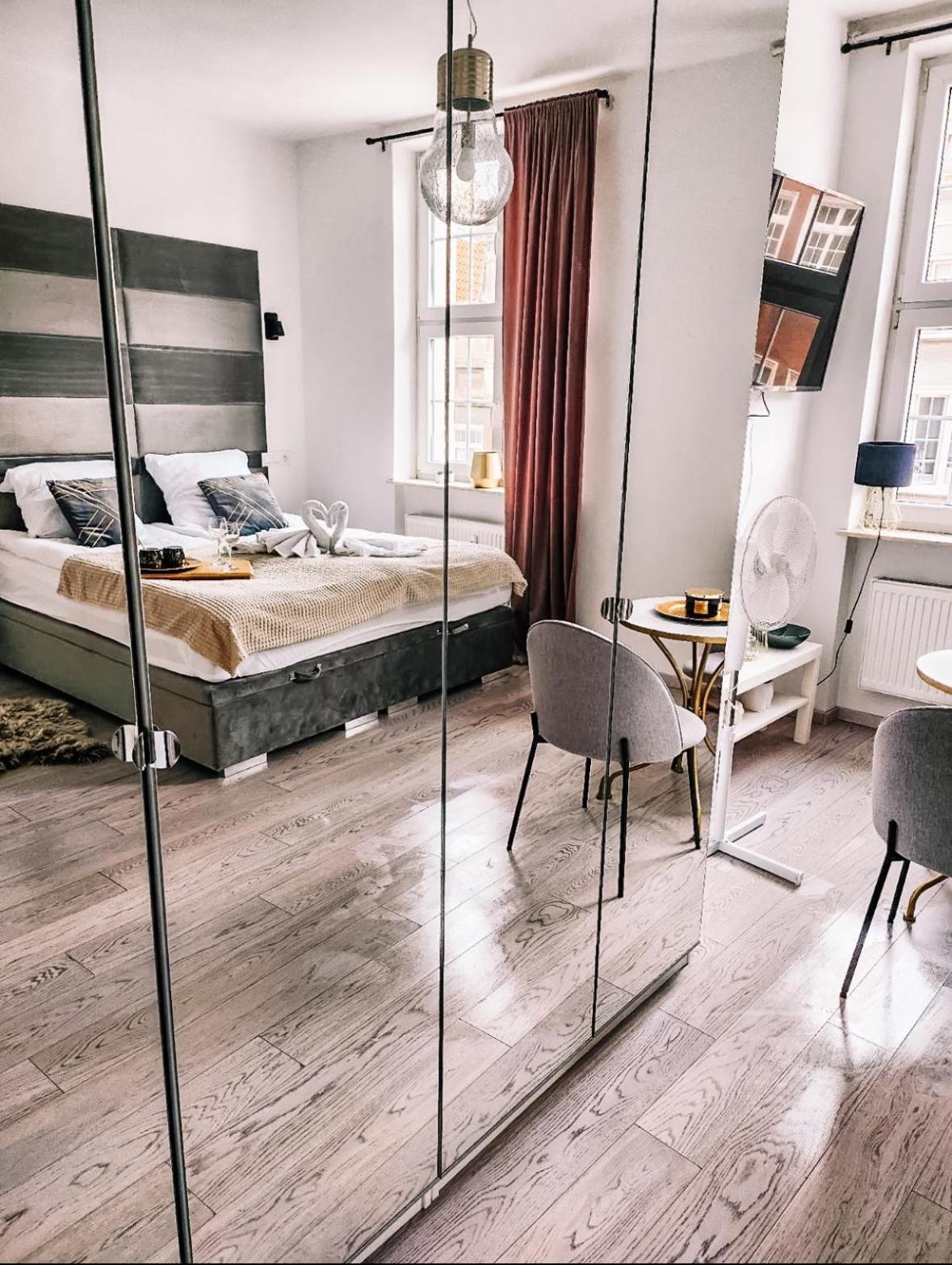 Cloud 9 King Size Bed - Old Town View Gdansk Ogarna Apartment Exterior foto